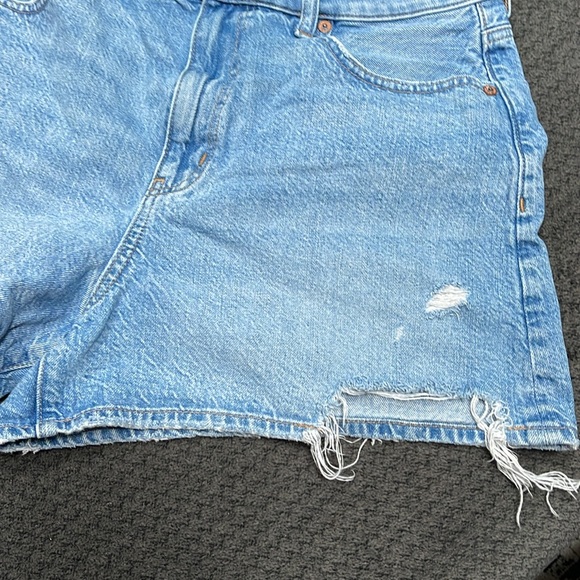 American eagle Jean shorts - Picture 2 of 5